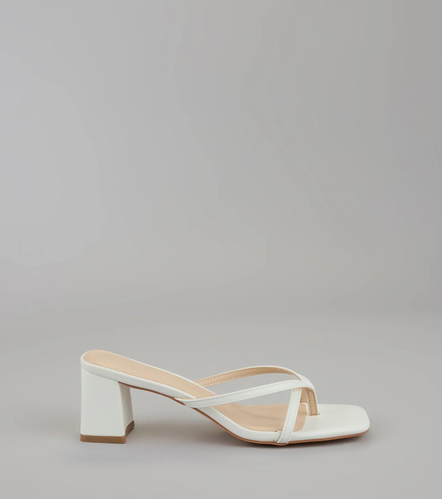Can’t Talk, Busy Strutting Block Heel Mules