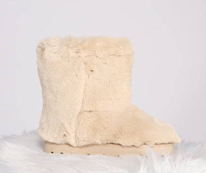 Cozy and Chic Sherpa Booties