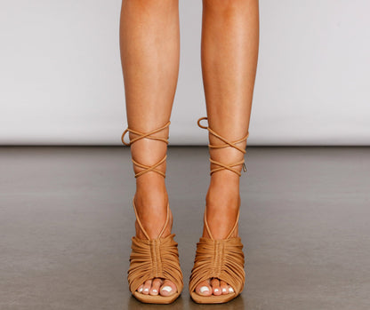 Trendsetting Queen Lace-Up Heels
