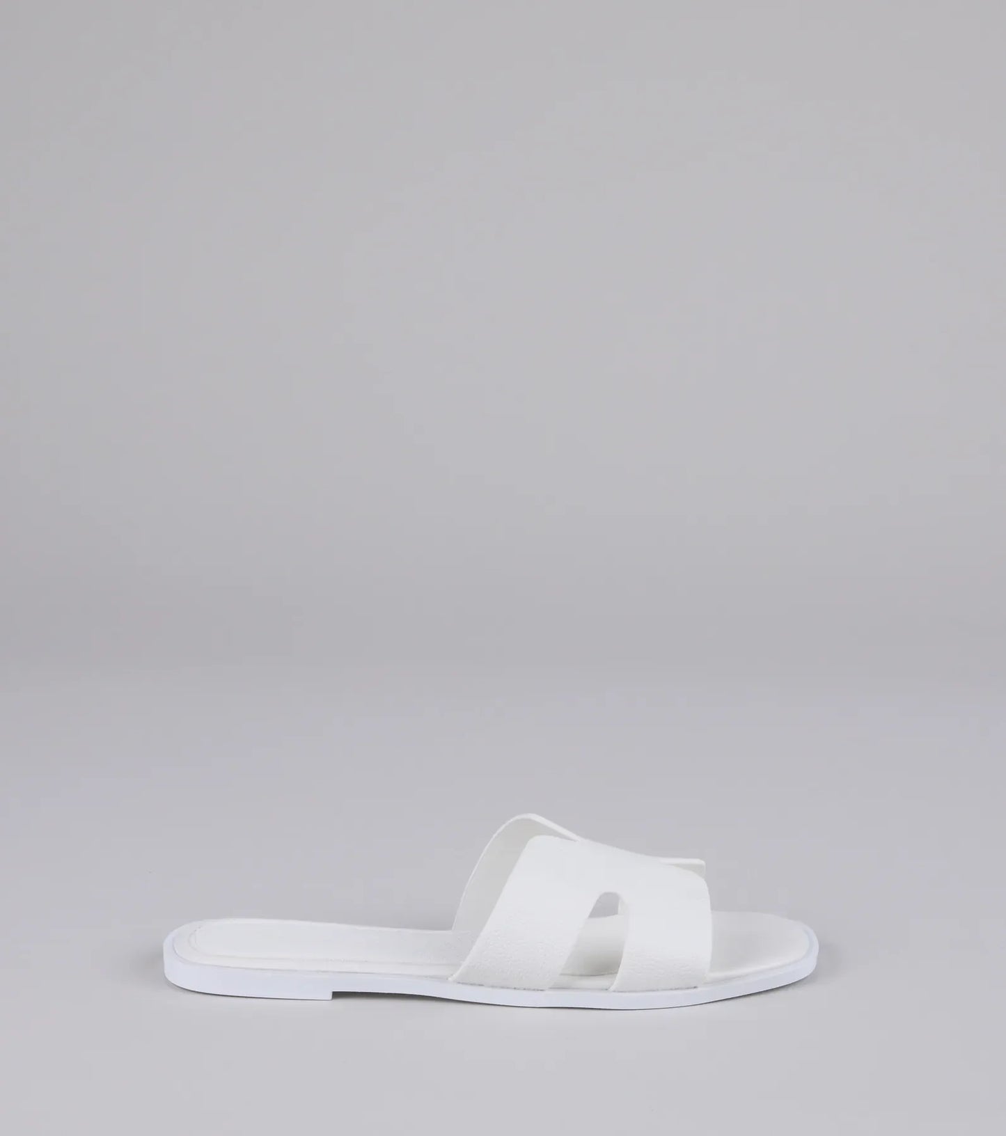 Everyday Chic Cutout Sandals