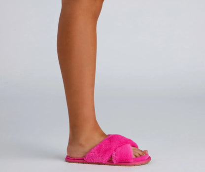 Cozy And Chic Faux Fur Slippers