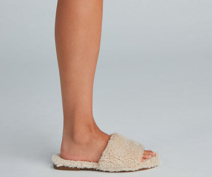 Sweet Dreams Faux Sherpa Sandals