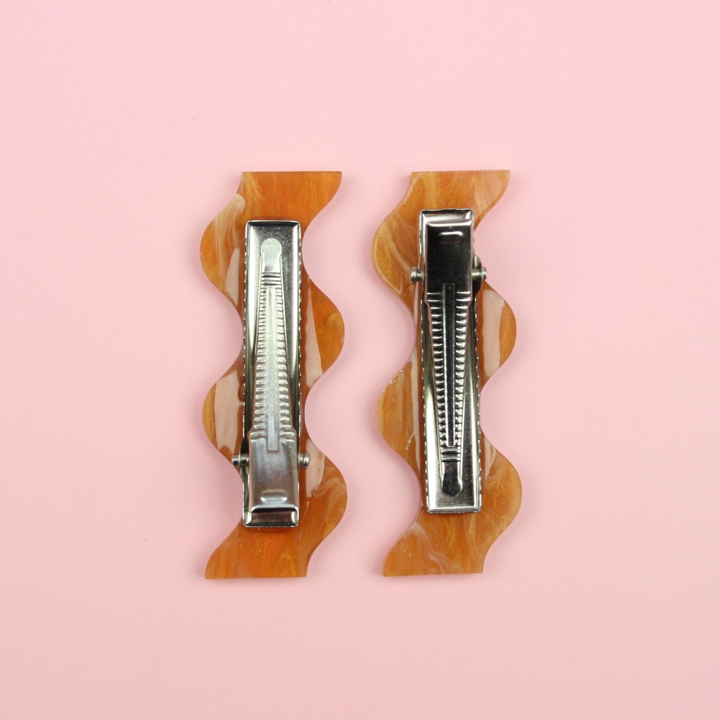 Pecan Wavy Hair Clips